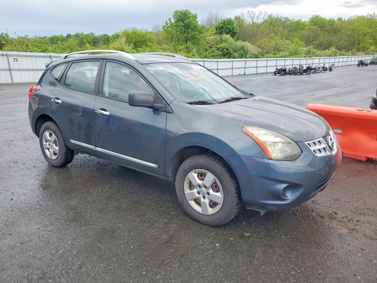 Nissan Rogue S