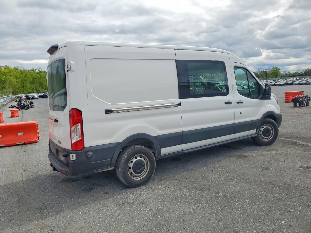 Ford Transit T-350