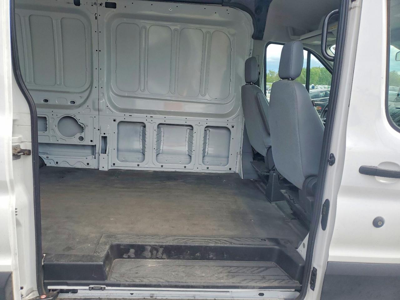 Ford Transit T-350
