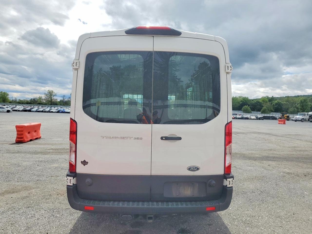 Ford Transit T-350