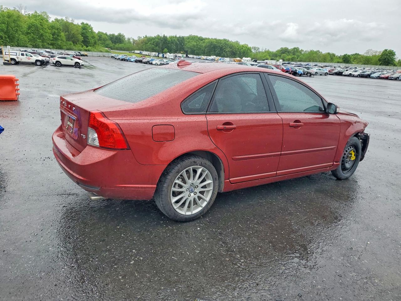 Volvo S40 T5
