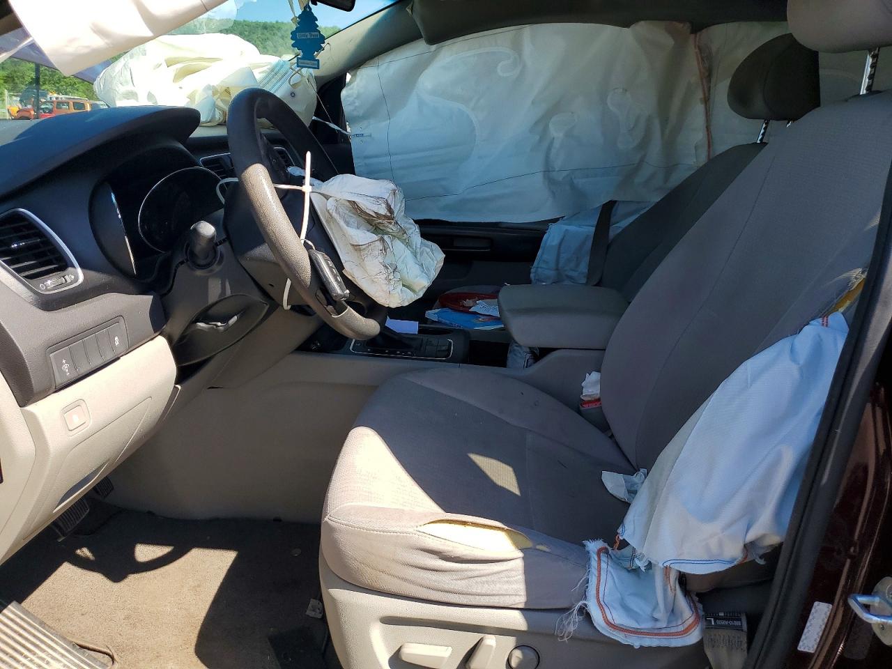 Kia Sedona Lx