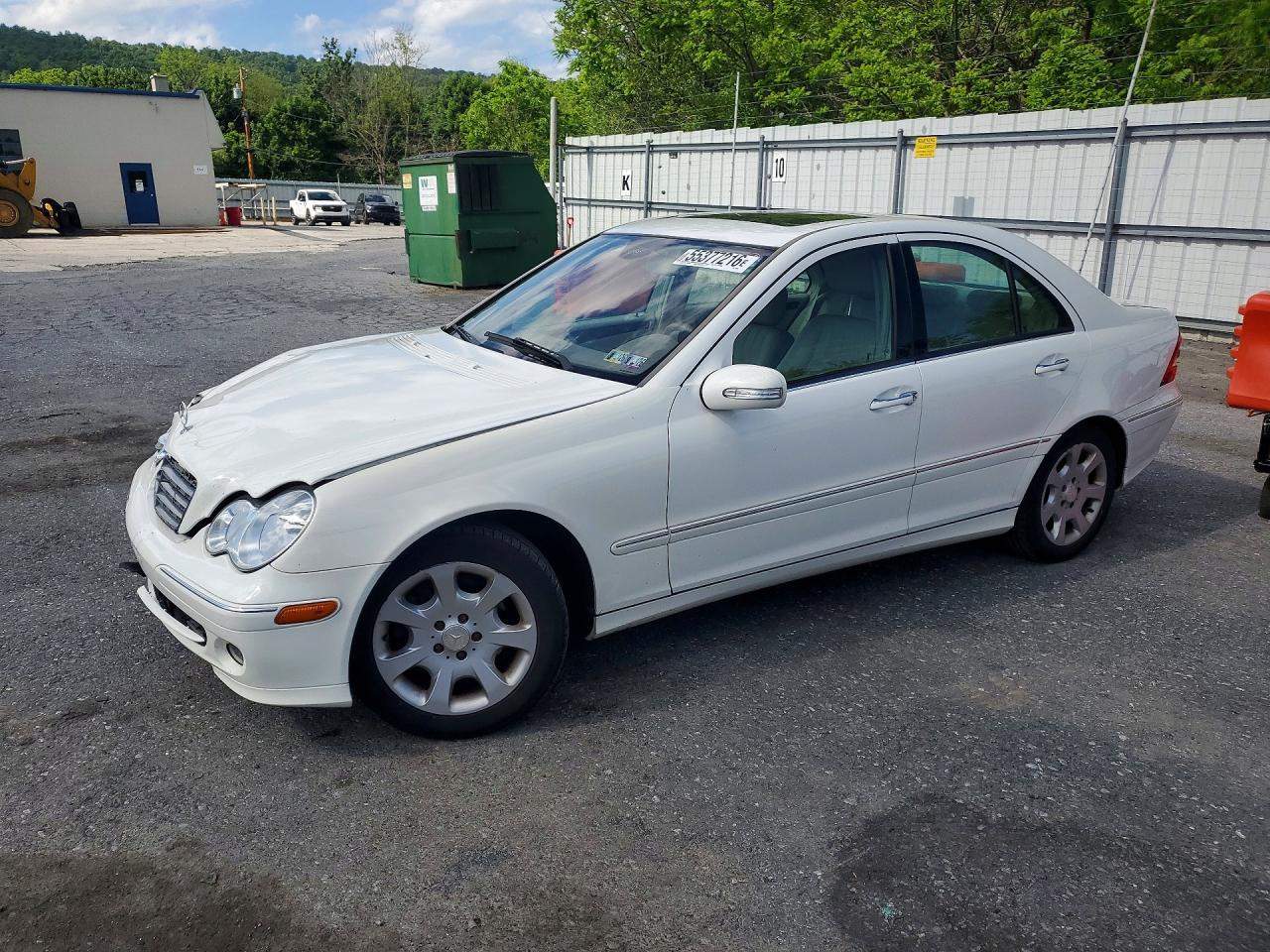 Salvage Mercedes-Benz C-Class Image