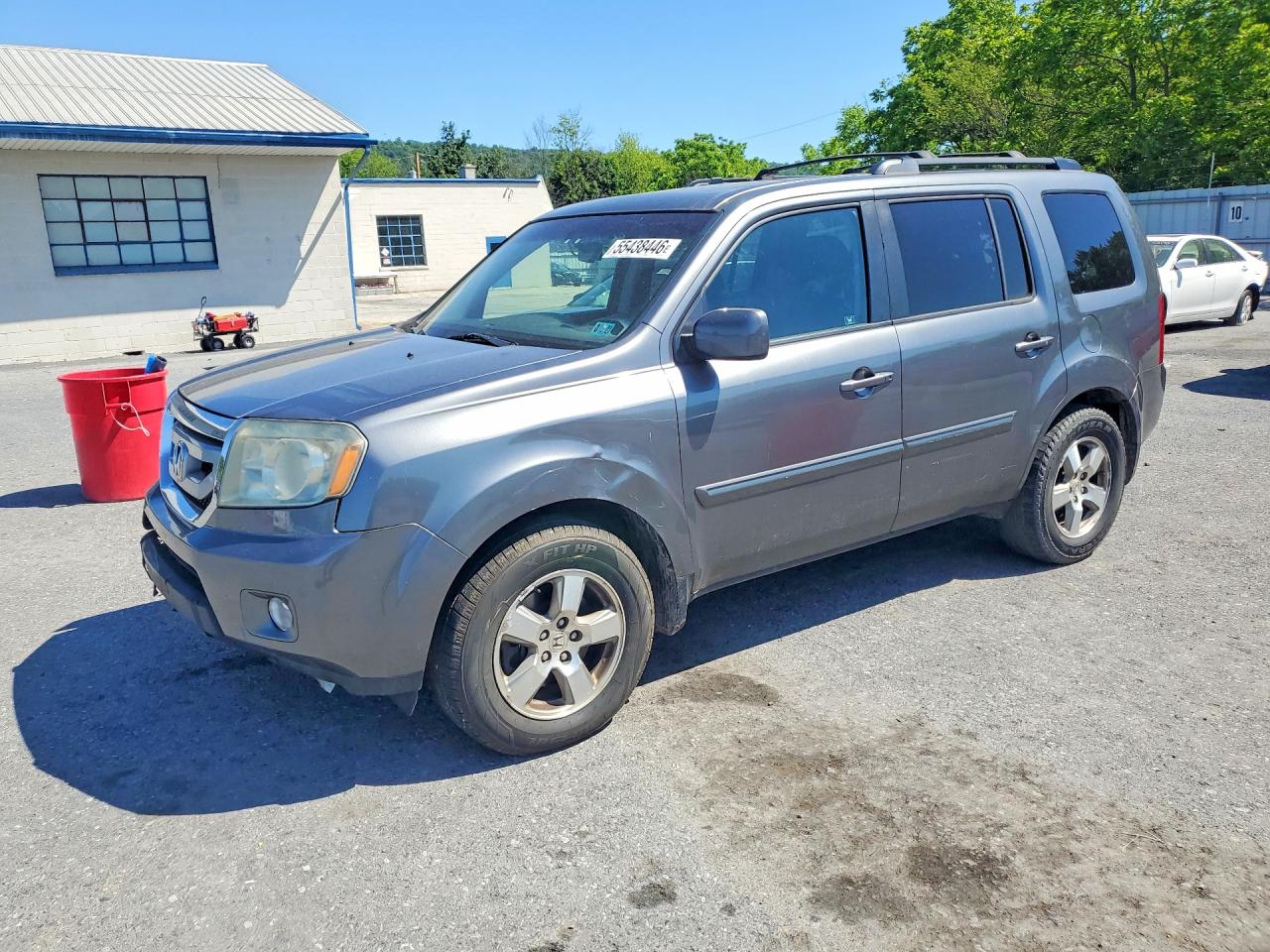 Salvage Honda Pilot Image