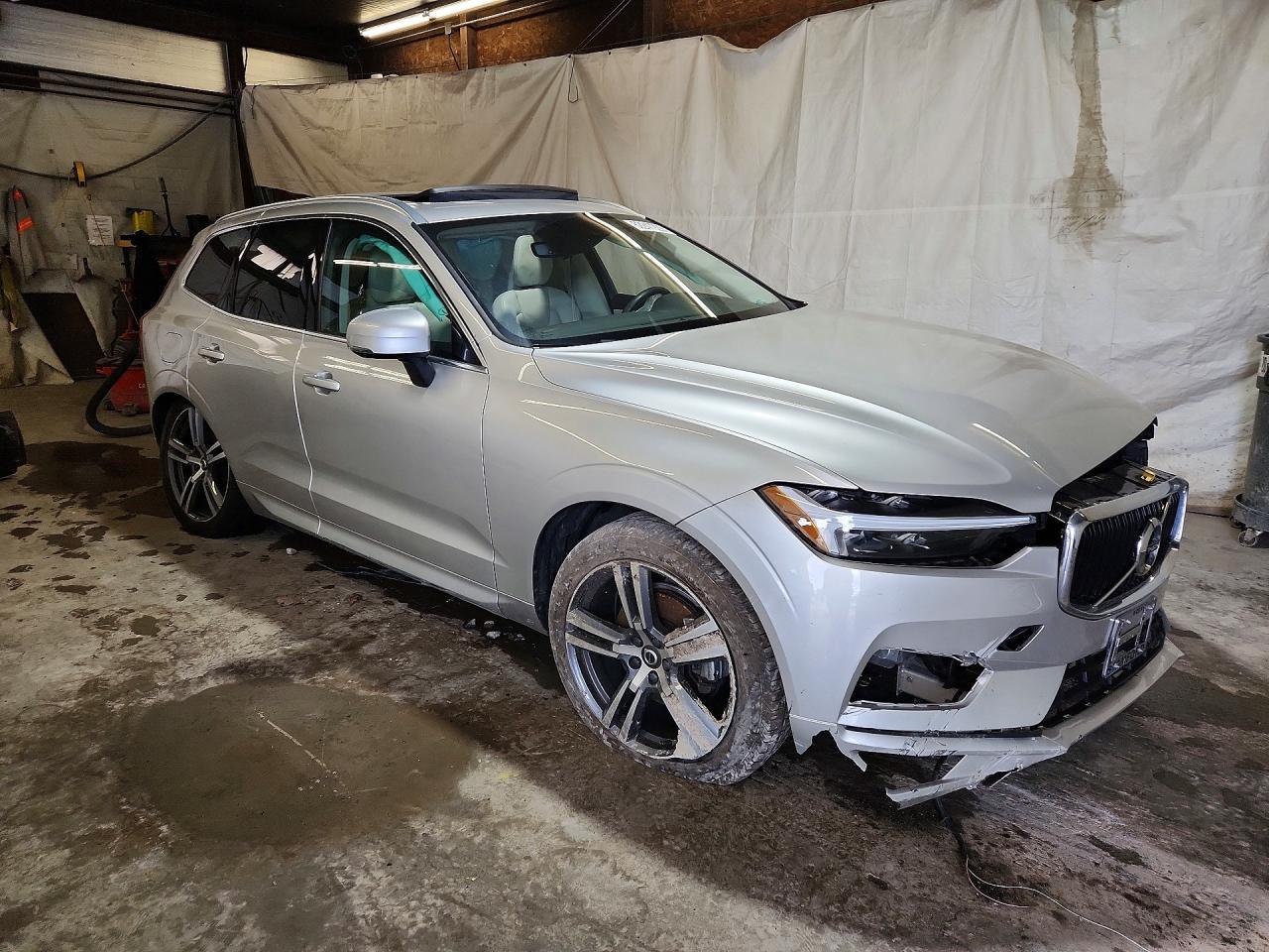 Volvo XC60 T5 Momentum
