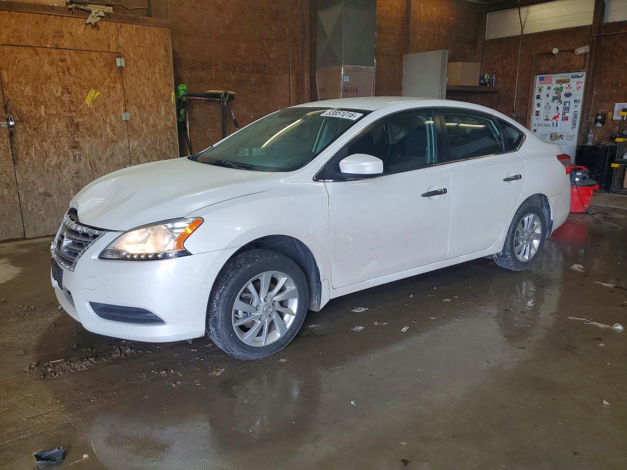 Salvage Nissan Sentra Image