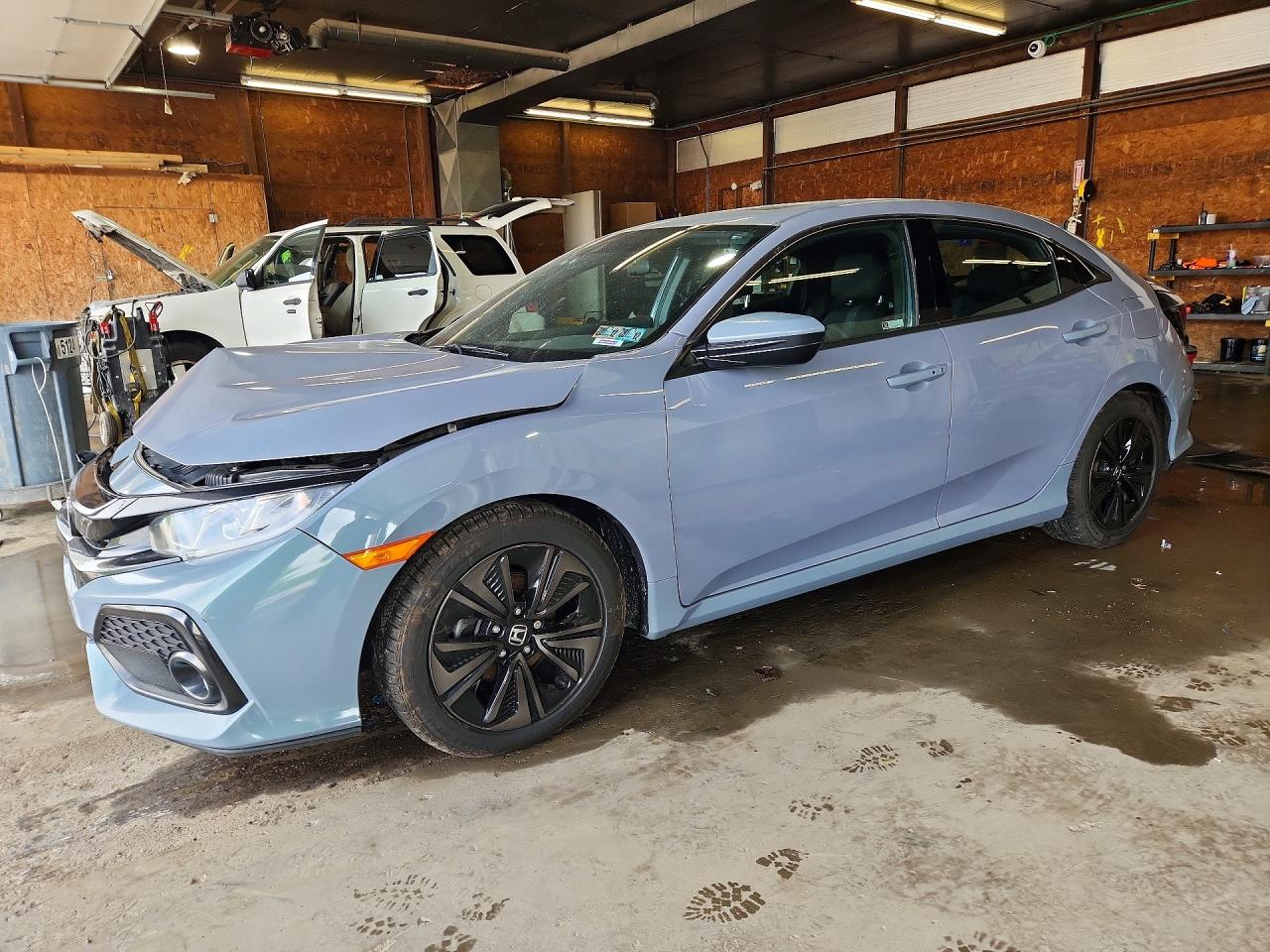 Salvage Honda Civic Image