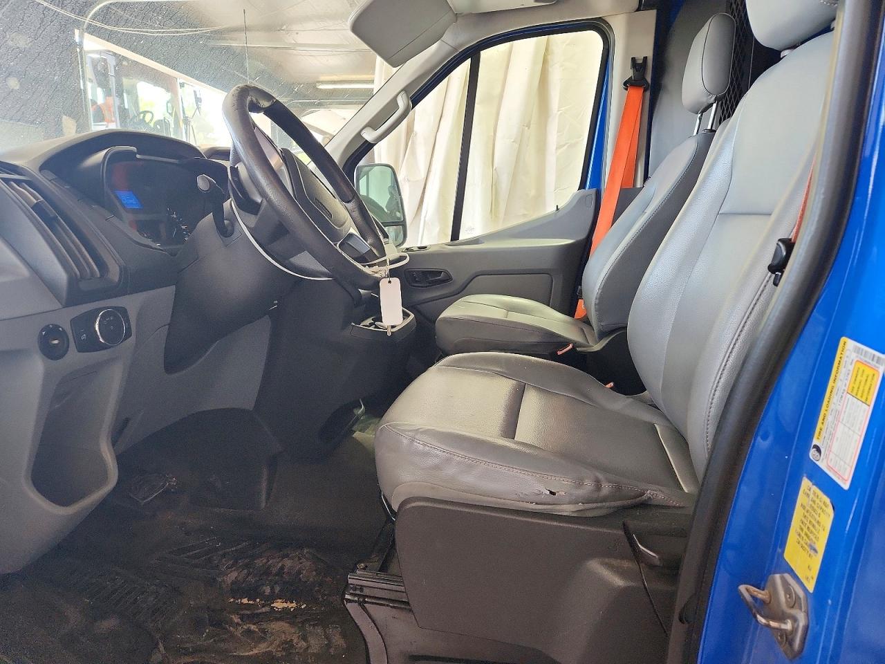 Ford Transit T-250