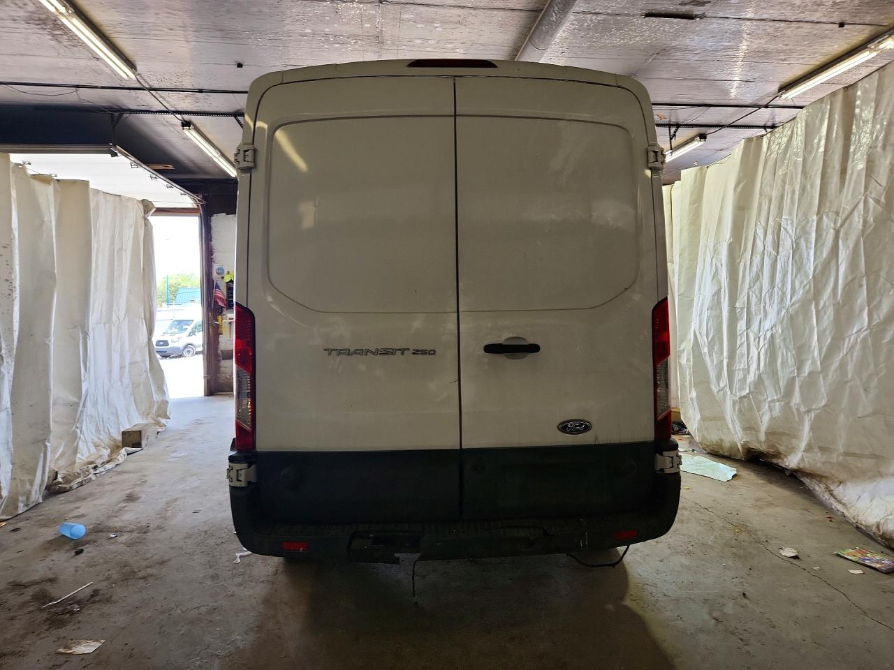 Ford Transit T-250
