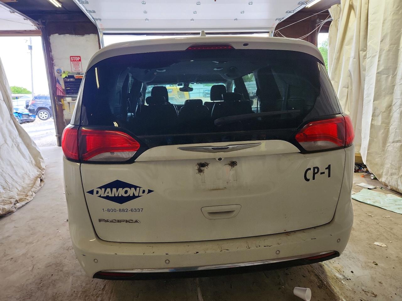 Chrysler Pacifica Touring L