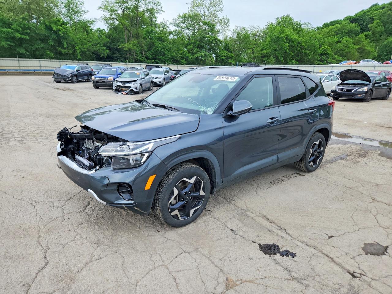 Salvage Kia Seltos Image
