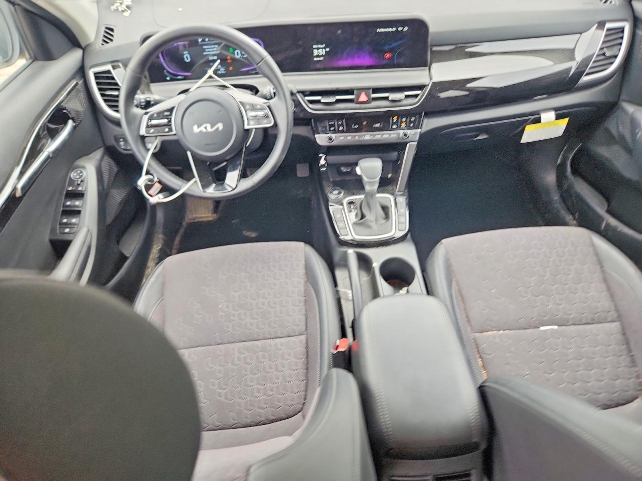 Kia Seltos S