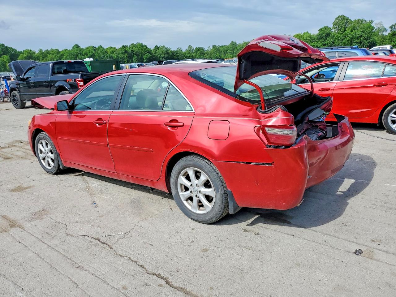 Toyota Camry Le V6