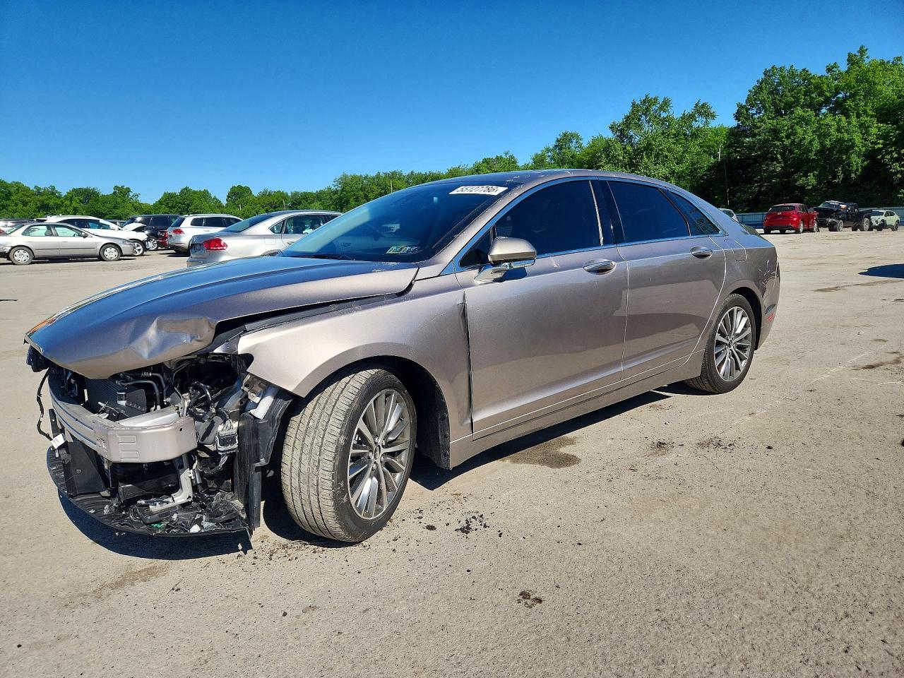 Salvage Lincoln MKZ Image