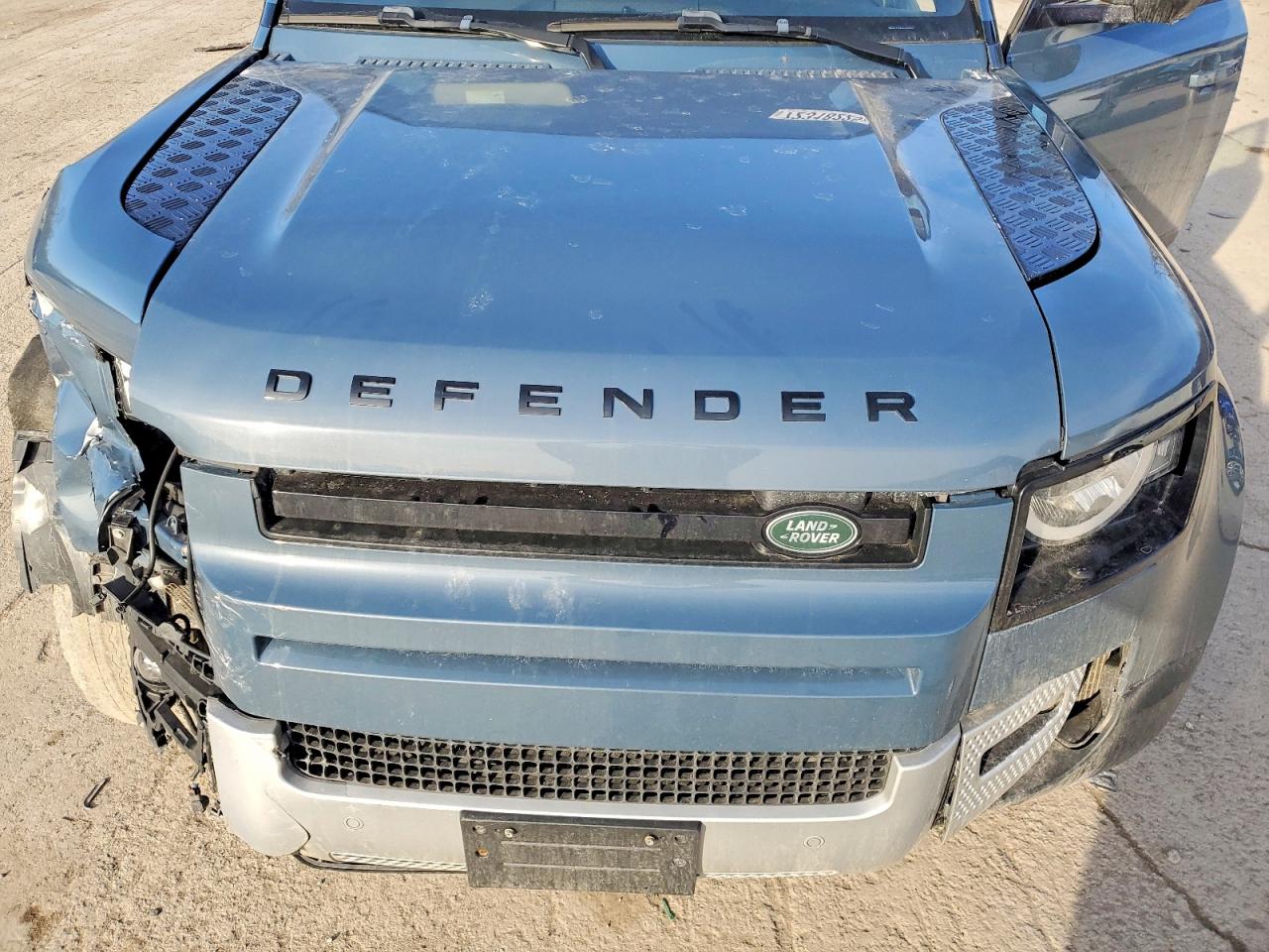 Landau Boat Co Defender 110 S