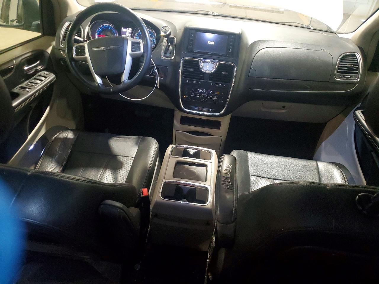 Chrysler Minivan Touring L