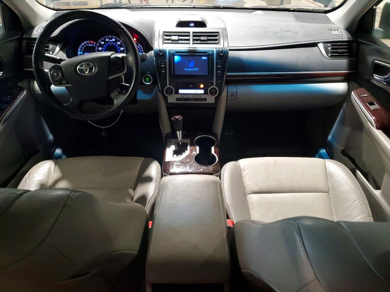 Toyota Camry Xle