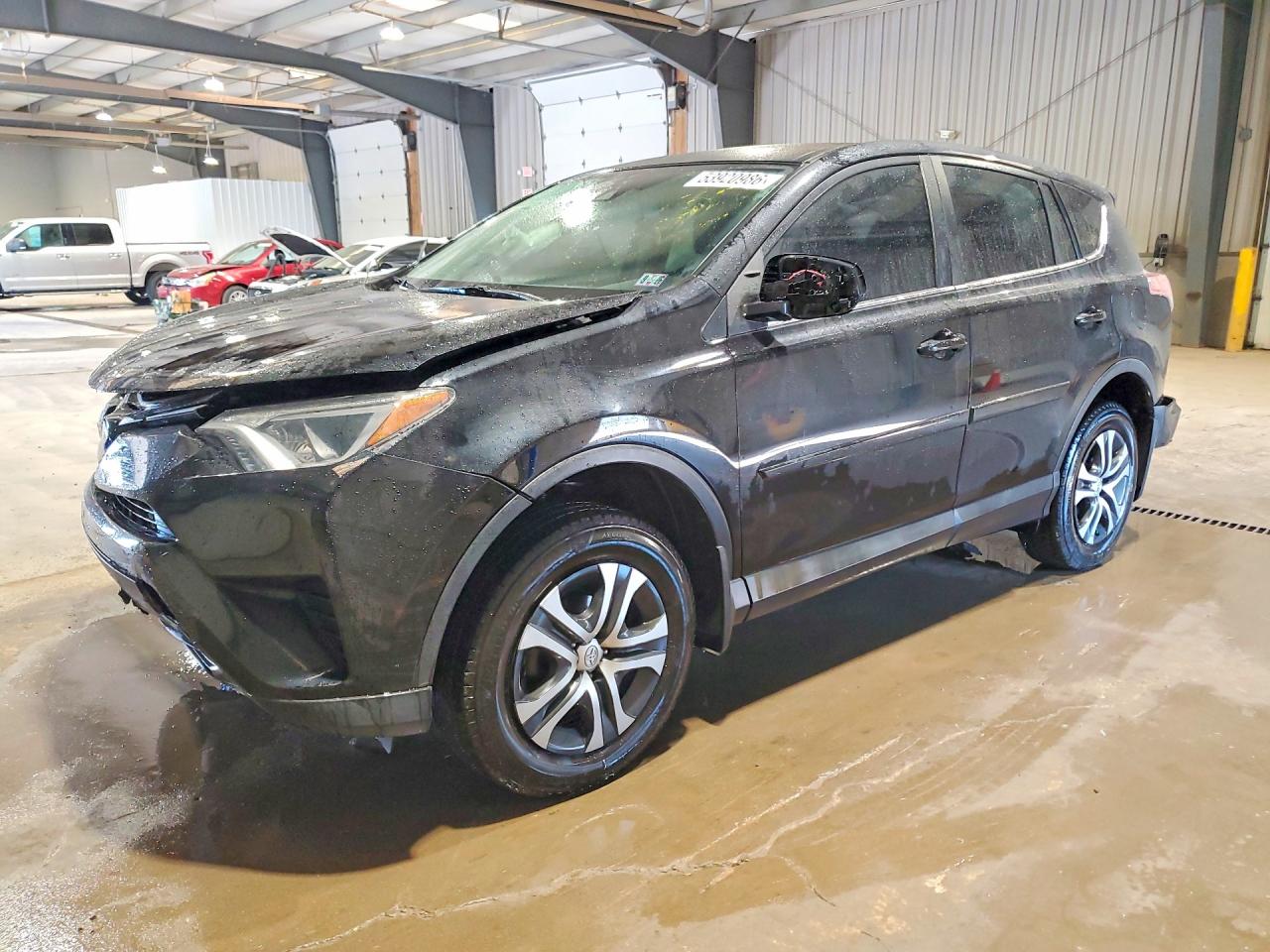 Salvage Toyota RAV4 Image