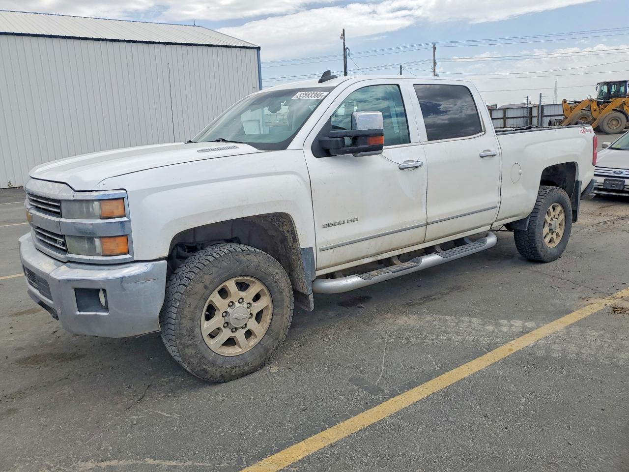 Salvage Chevrolet Silverado Image