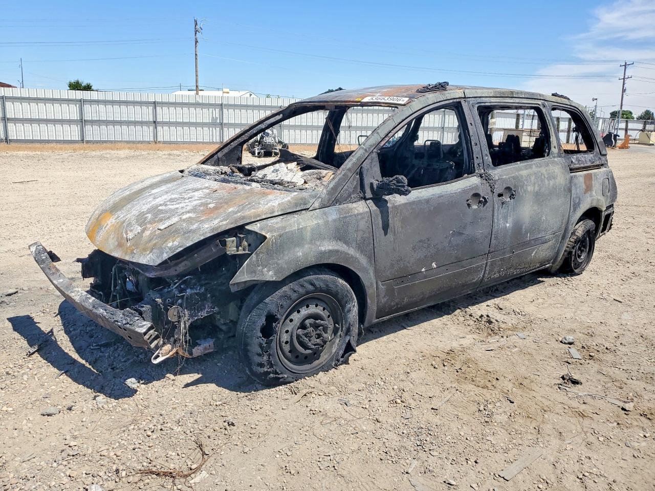 Salvage Nissan Quest Image
