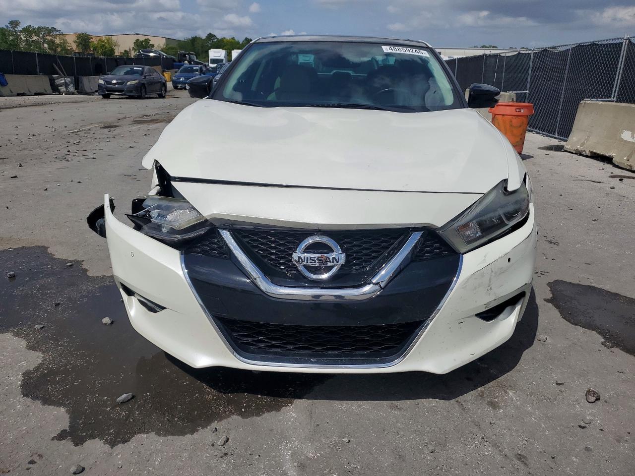 Nissan Maxima Platinum