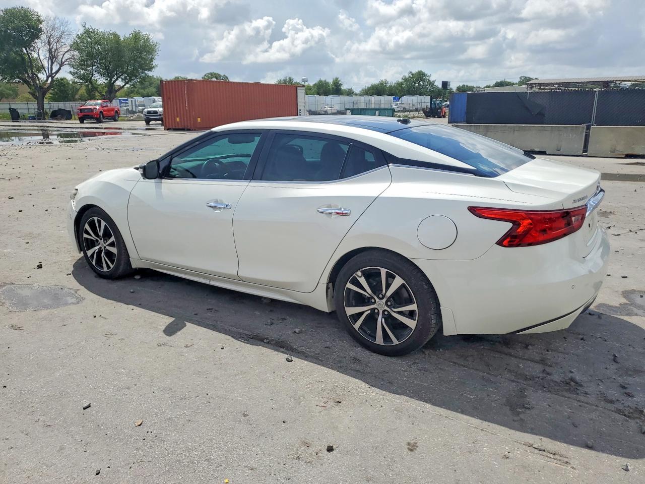 Nissan Maxima Platinum