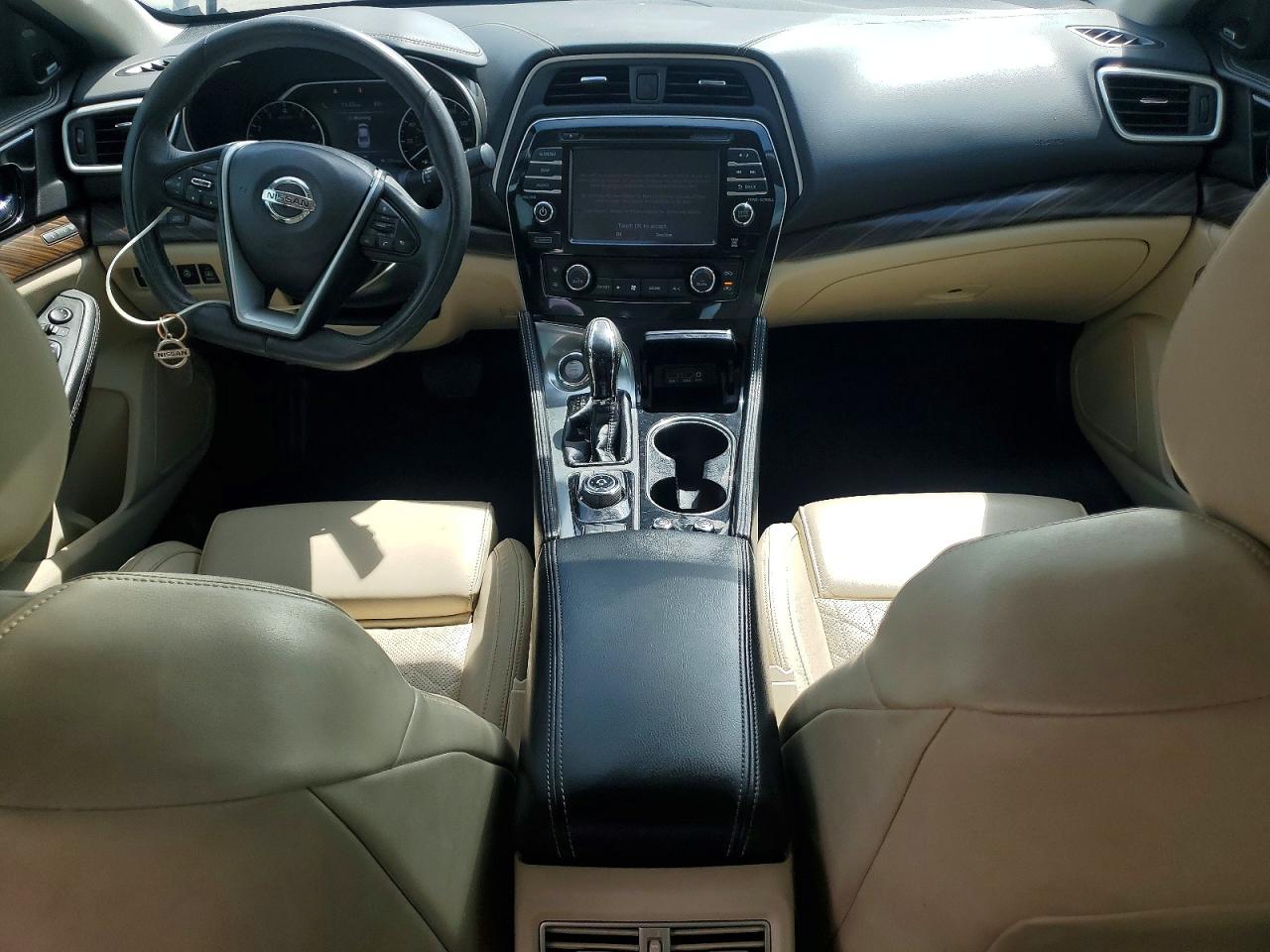 Nissan Maxima Platinum
