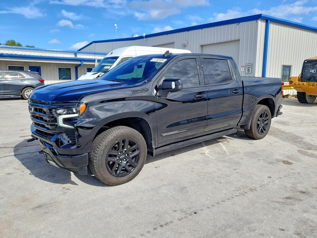 Salvage Chevrolet Silverado Image