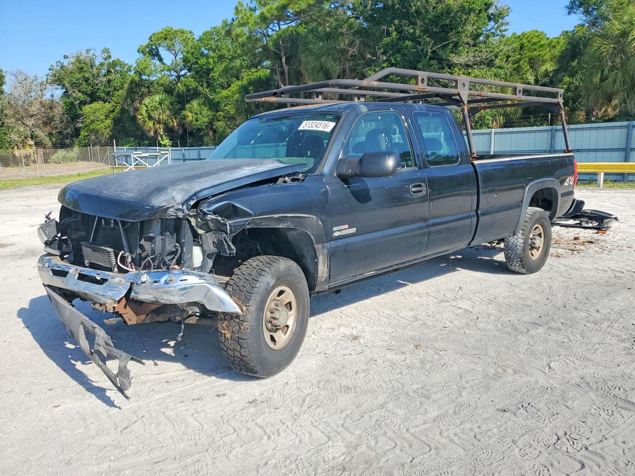 Salvage Chevrolet Silverado Image