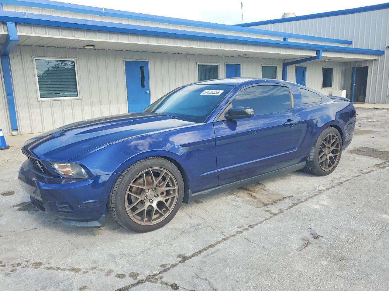 Salvage Ford Mustang Image