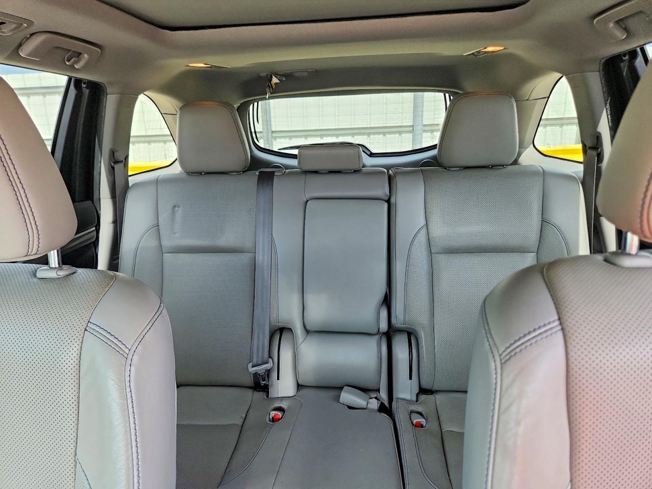 Toyota Highlander Limited Platinum