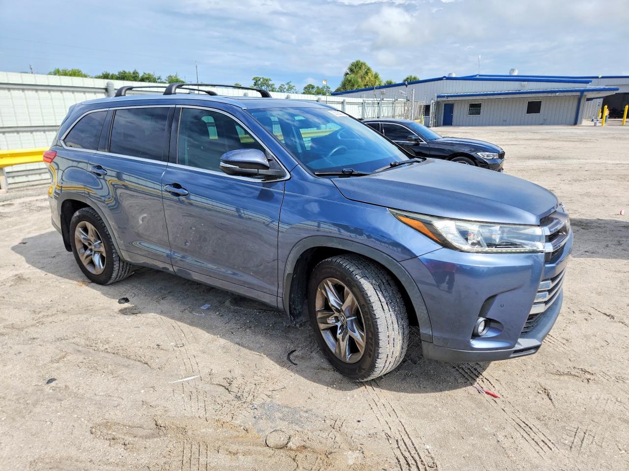Toyota Highlander Limited Platinum