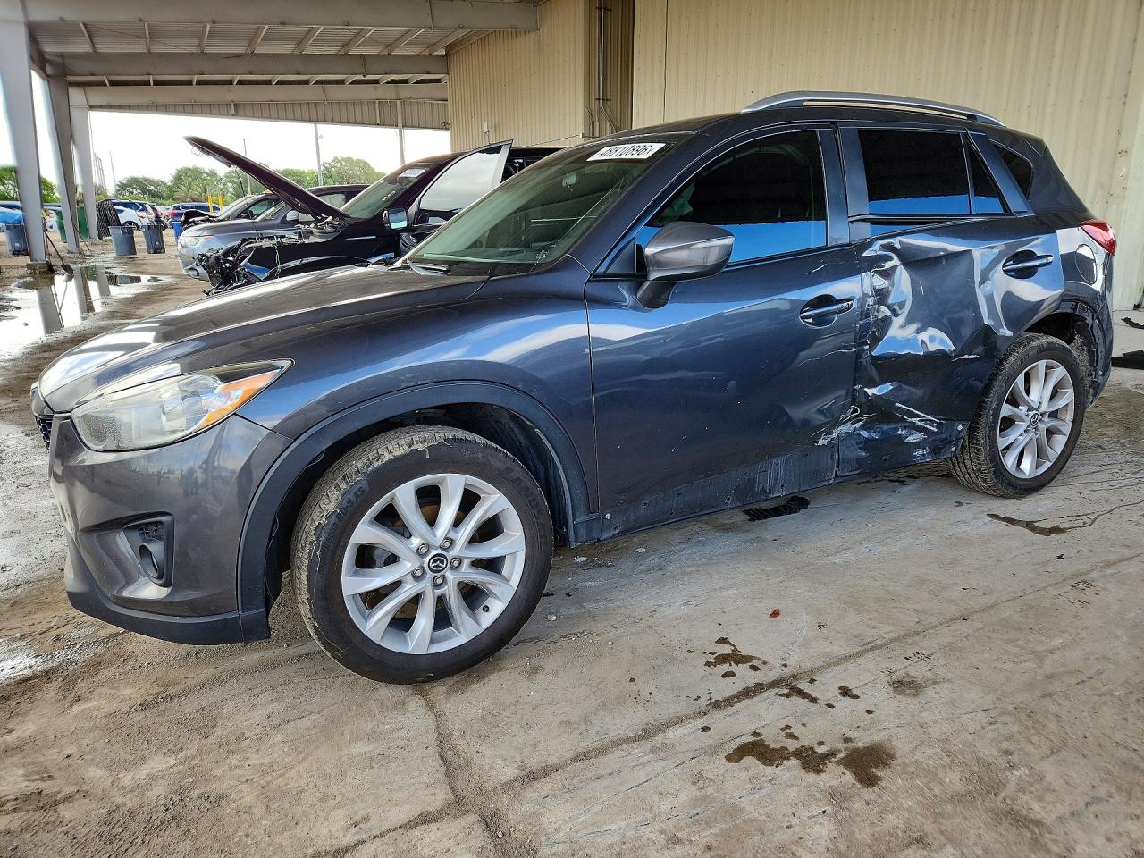 Salvage Mazda Cx Image