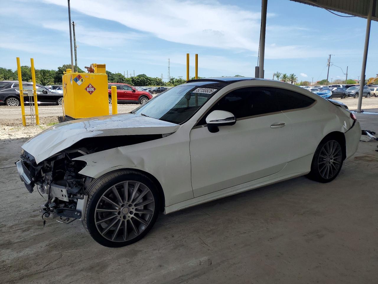 Salvage Mercedes-Benz C-Class Image