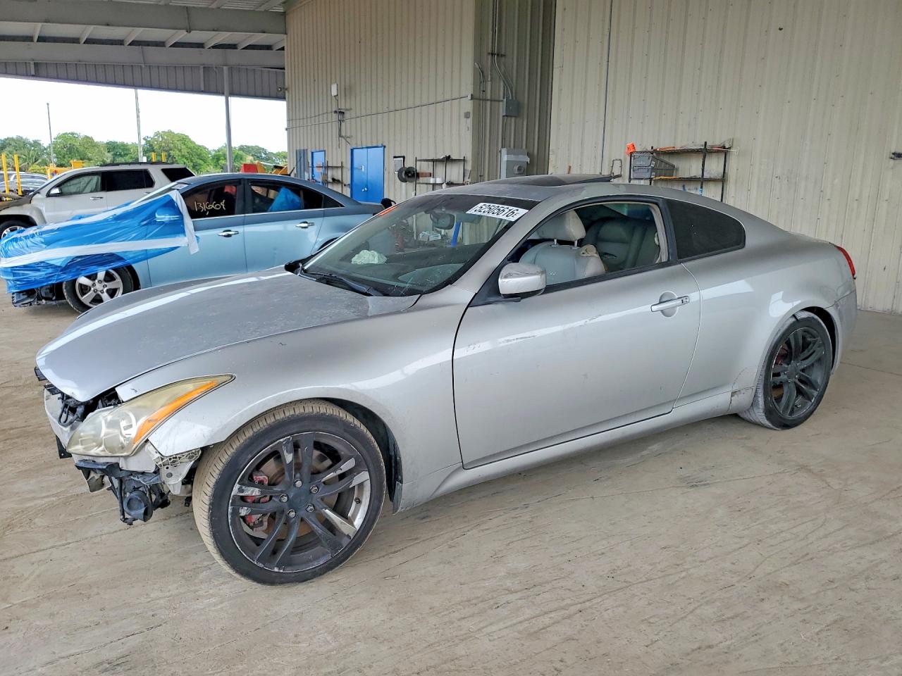 Salvage INFINITI G37 Image
