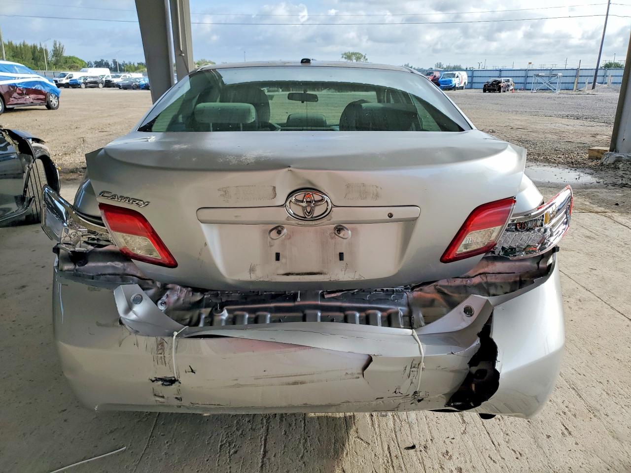 Toyota Camry Base