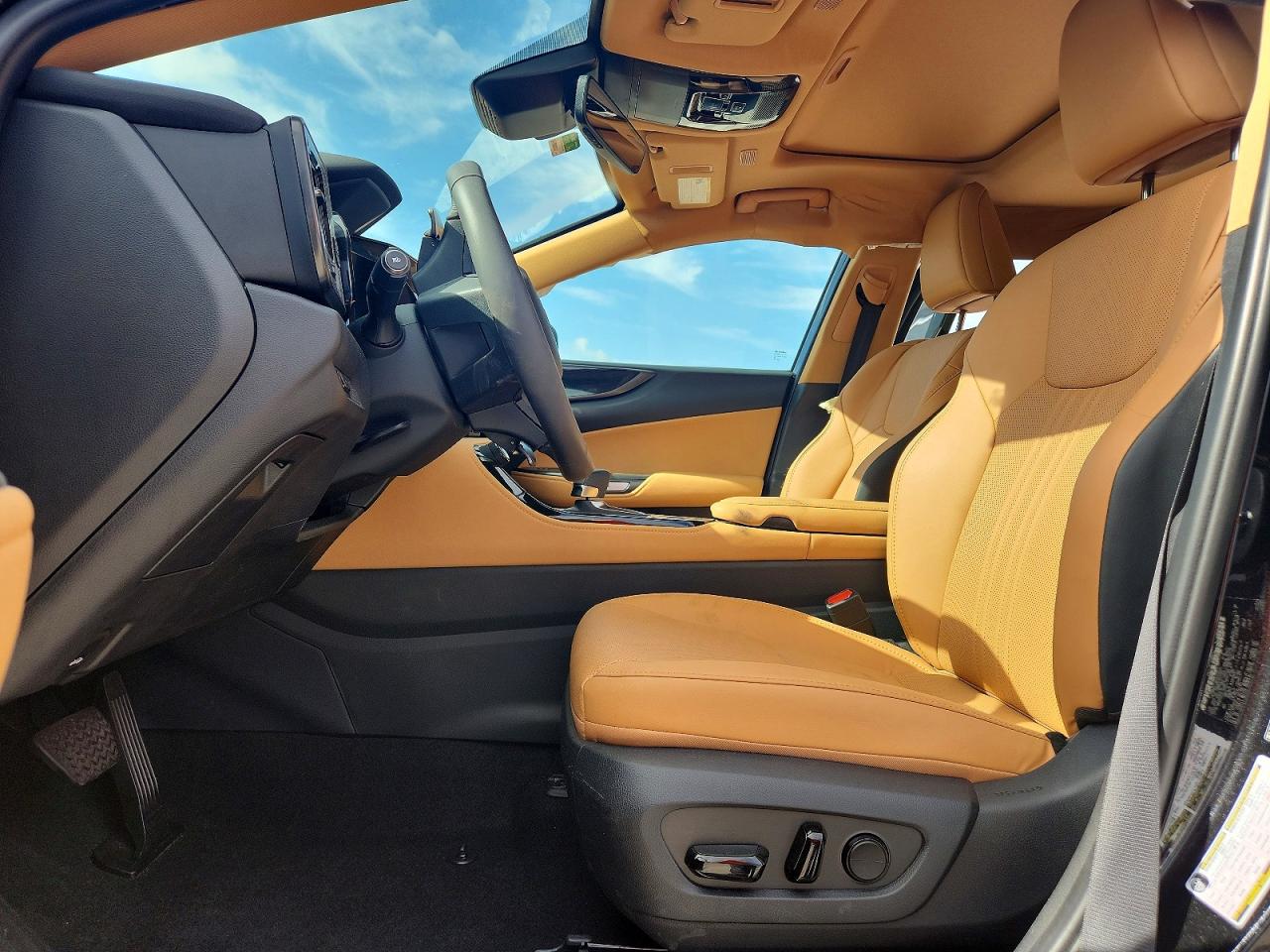 Lexus NX Base