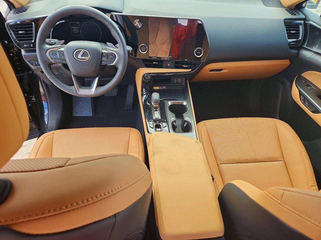Lexus NX Base