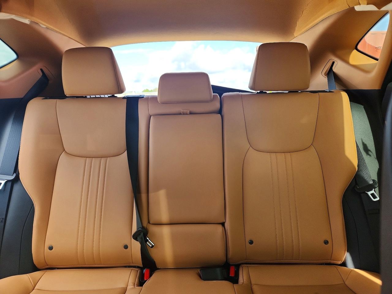Lexus NX Base