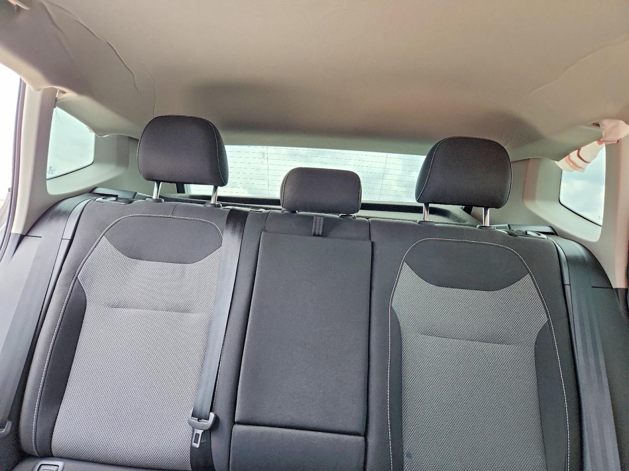 Volkswagen Taos S