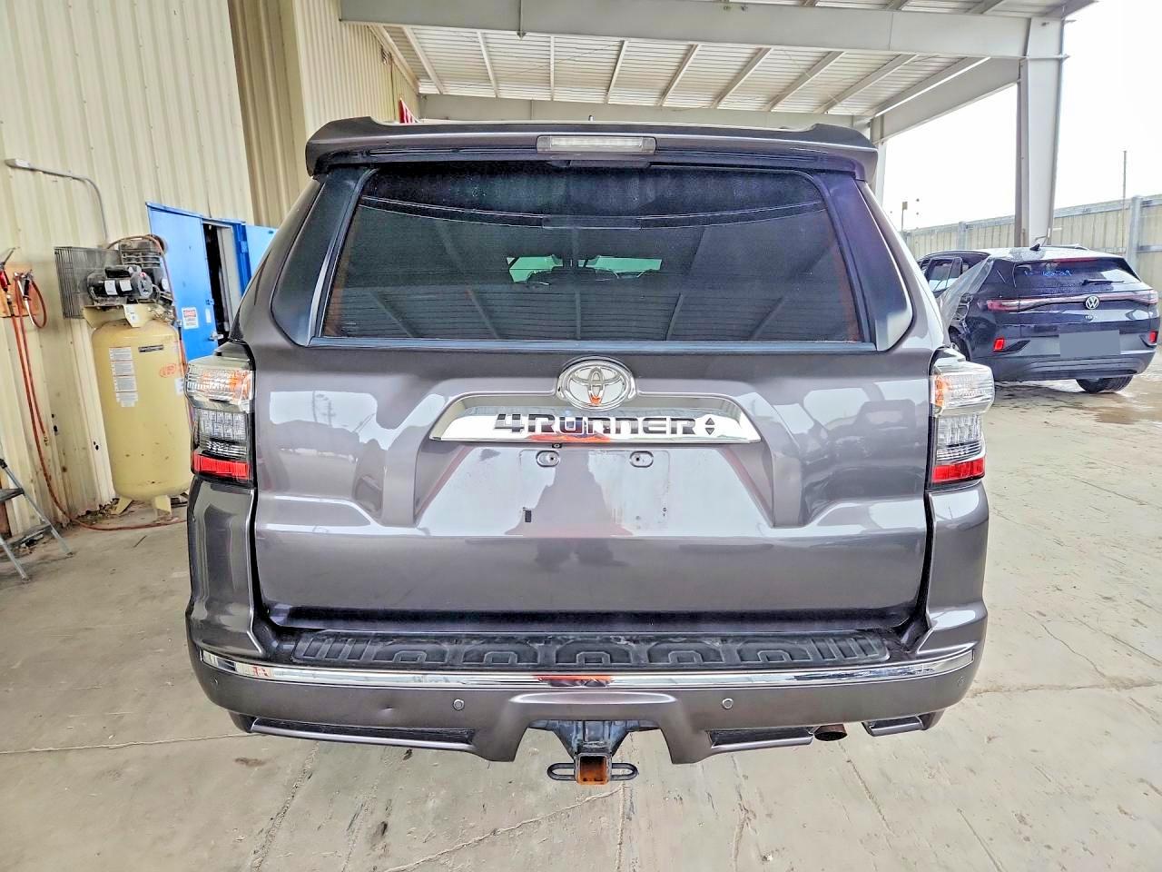 Toyota 4Runner Limited