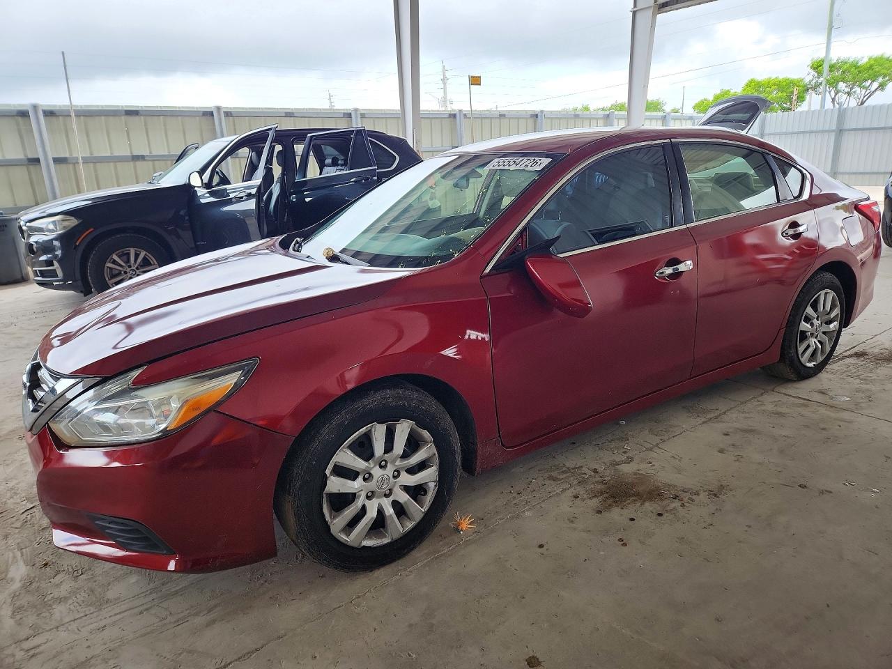Salvage Nissan Altima Image
