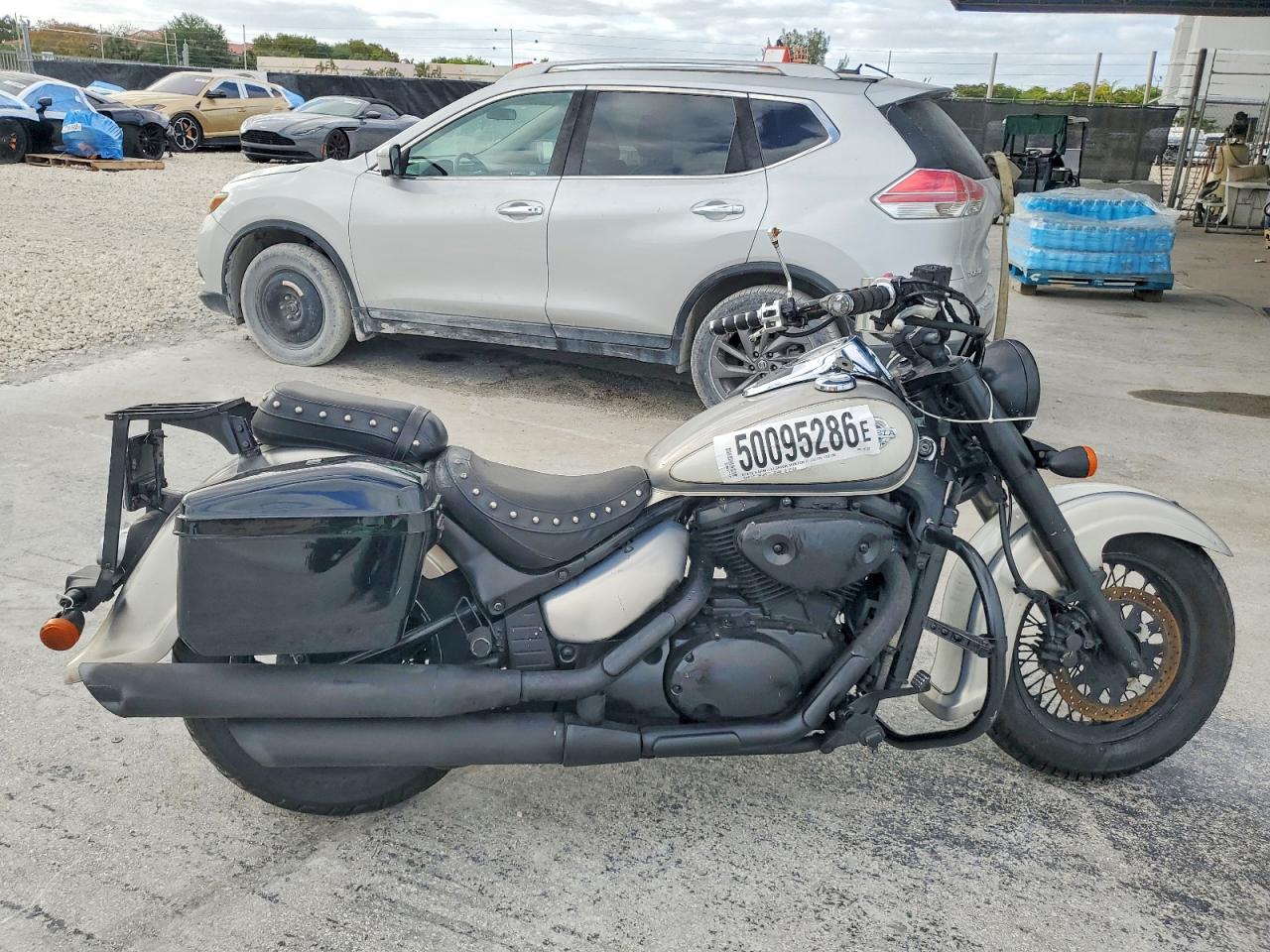 Salvage Suzuki Cyc Vl Vlr Image