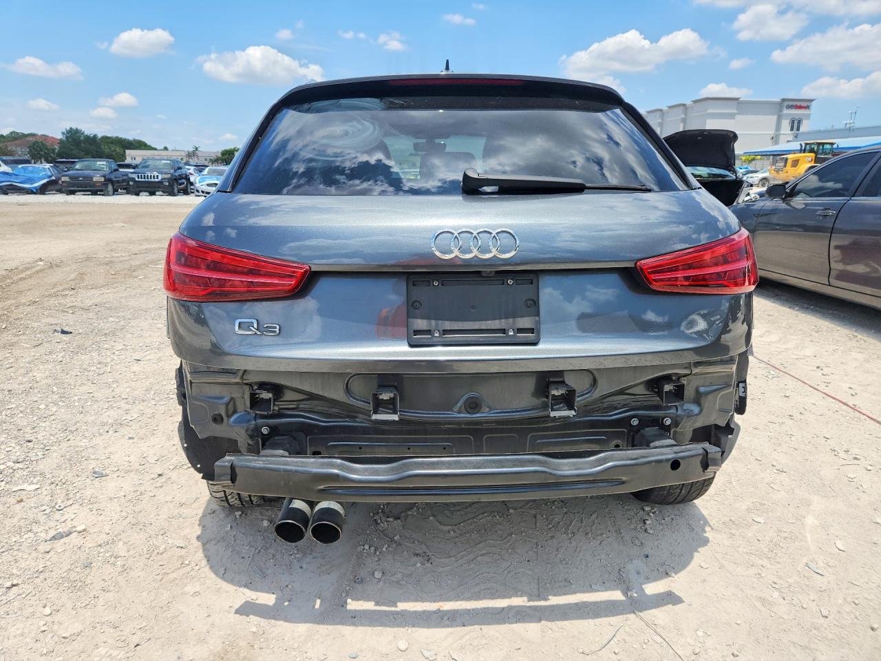 Audi Q3 Premium