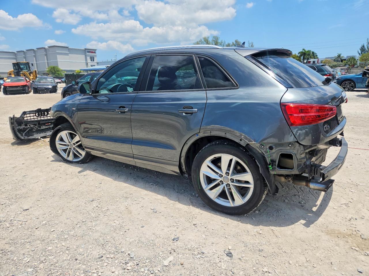 Audi Q3 Premium