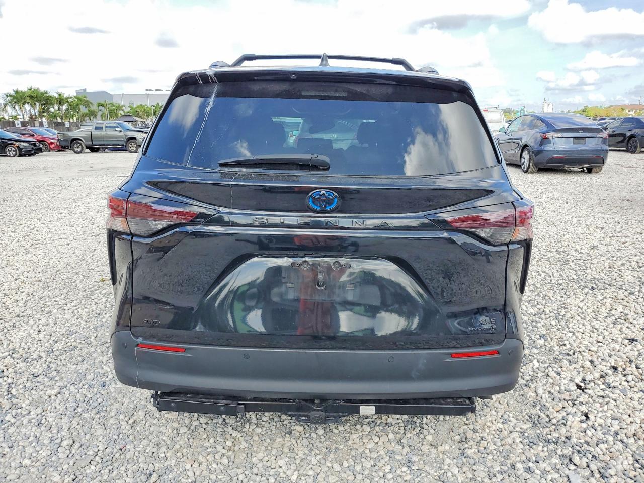Toyota Sienna Woodland Edition