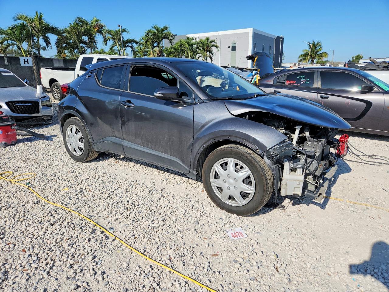Toyota C-hr Le Le