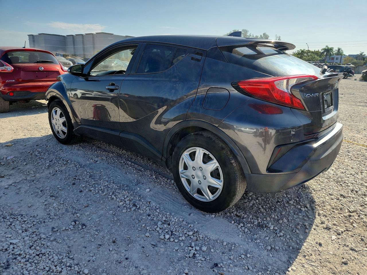 Toyota C-hr Le Le