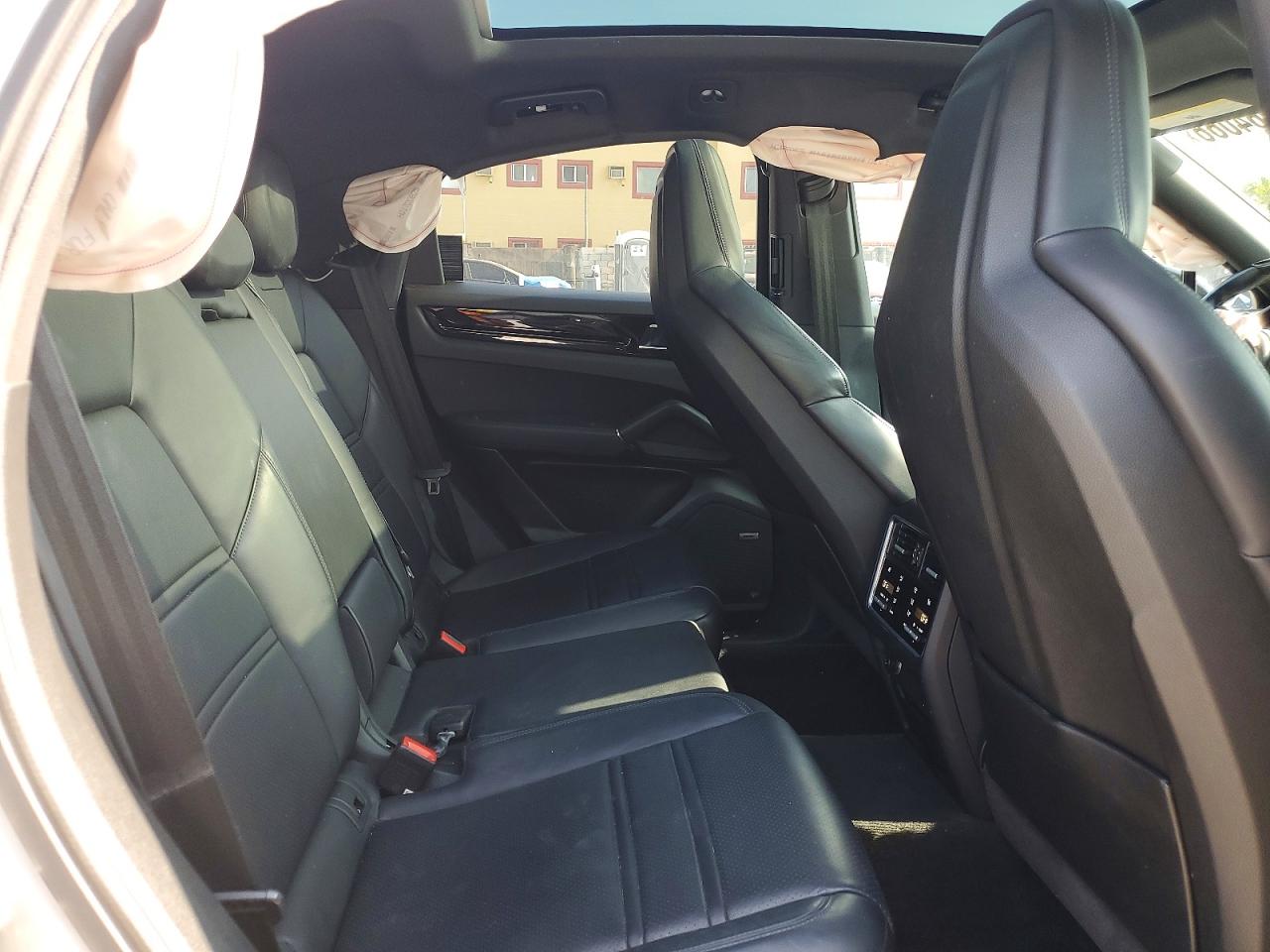 Porsche Cayenne Coupe