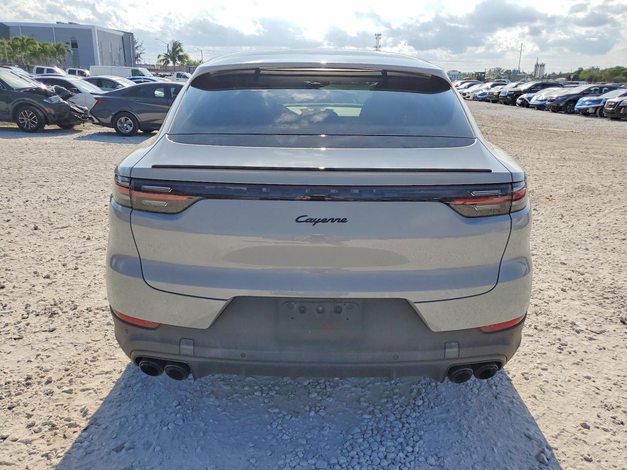 Porsche Cayenne Coupe